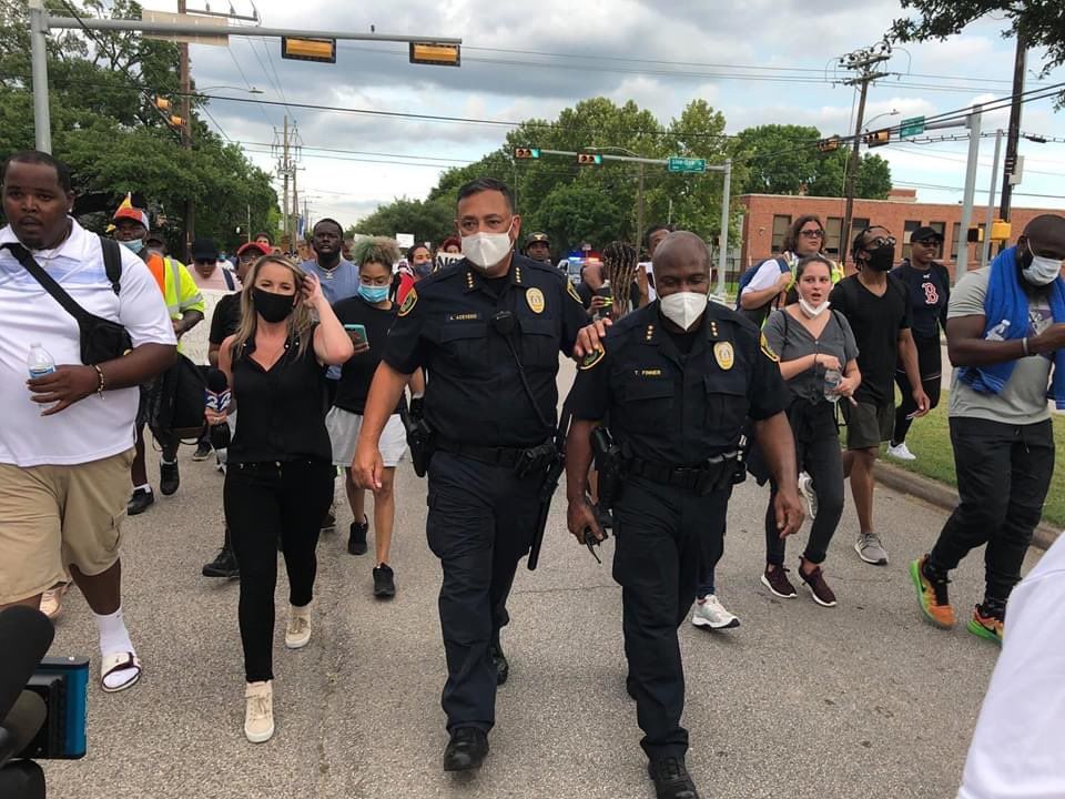 George Floyd Protesters Seek a 'Diverse' PD — But Will That
Matter? 1