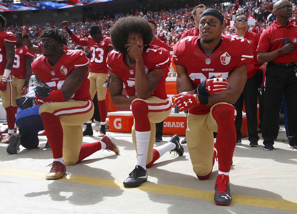 Trump vows to boycott U.S. soccer if players kneel in
protest — ditto the NFL 1 Trump vows to boycott U.S. soccer if players kneel in
protest — ditto the NFL 1