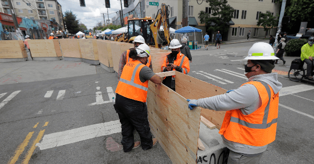 Seattle Officials Add Concrete Barriers to CHAZ Protest
Zone 1