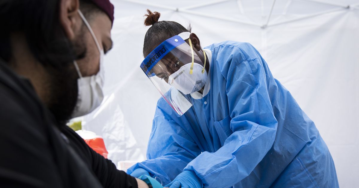Daily coronavirus totals: 26 additional deaths and another
462 cases — lowest number of new infections in nearly three
months 1