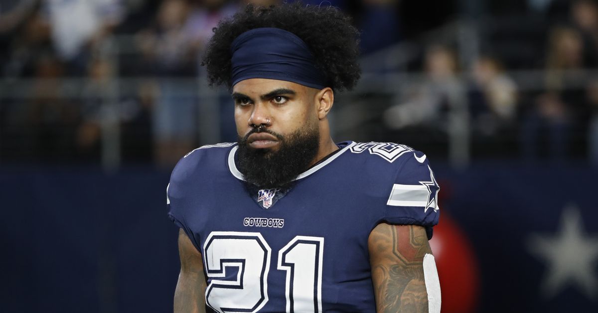 Dallas Cowboys running back Ezekiel Elliott tests positive
for coronavirus 1