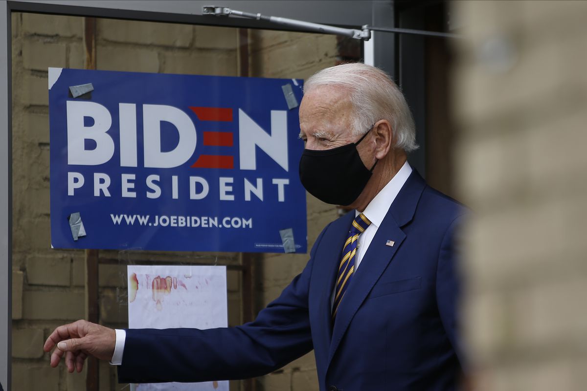 Biden rips Trump on coronavirus response, says president
exercises ‘no leadership’ (LIVE UPDATES) 1