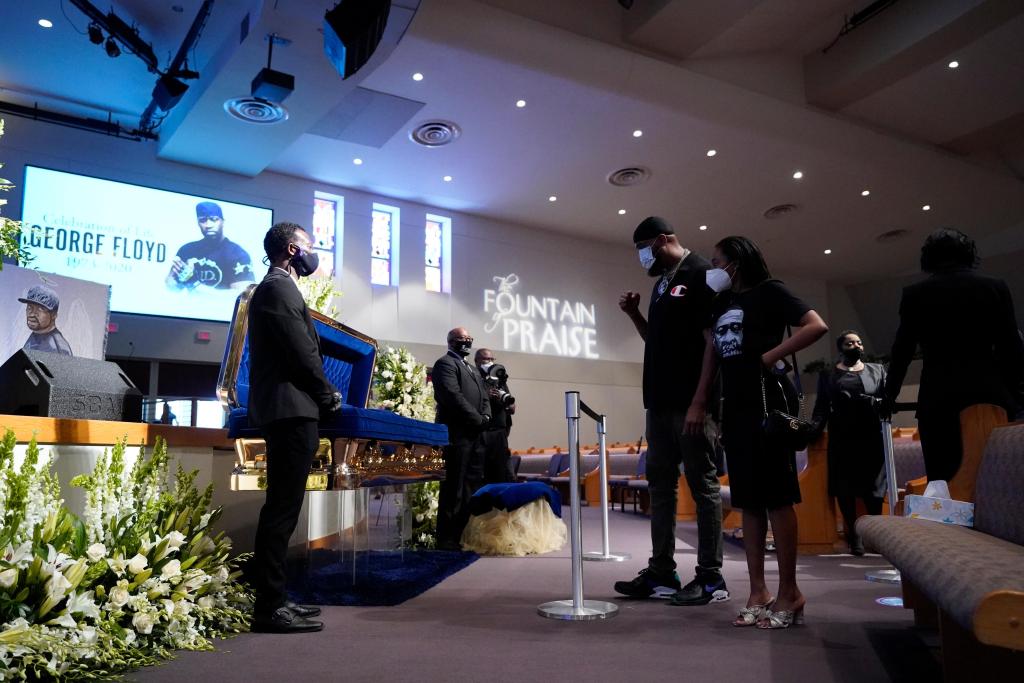Funeral held for George Floyd: “He is going to change the
world” 1