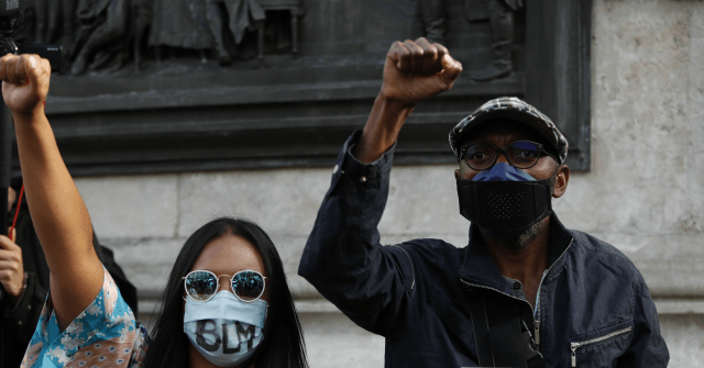 Macron's France: Public Called to Hold Eight-Minute Silence
in Solidarity with George Floyd Protesters 1