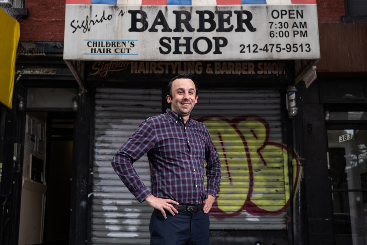NYC pol proposes outdoor haircuts for safer reopening from
coronavirus 1