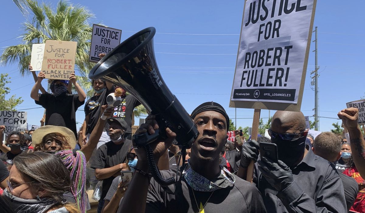 Robert Fuller, Malcolm Harsch hanging deaths spur protests,
investigations in California 1