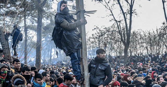 Frontex: Migrant Numbers Beginning to Surge as Coronavirus
Lockdowns Ease 1