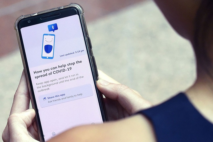 HOW TO CHECK IF YOUR IPHONE IS SECRETLY A CORONAVIRUS
TRACKER 1
