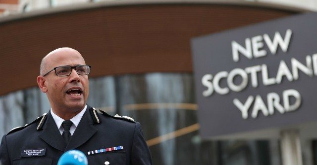 Senior London Cop 'Probably' Would Have Joined BLM Protests
If He Wasn't an Officer 1
