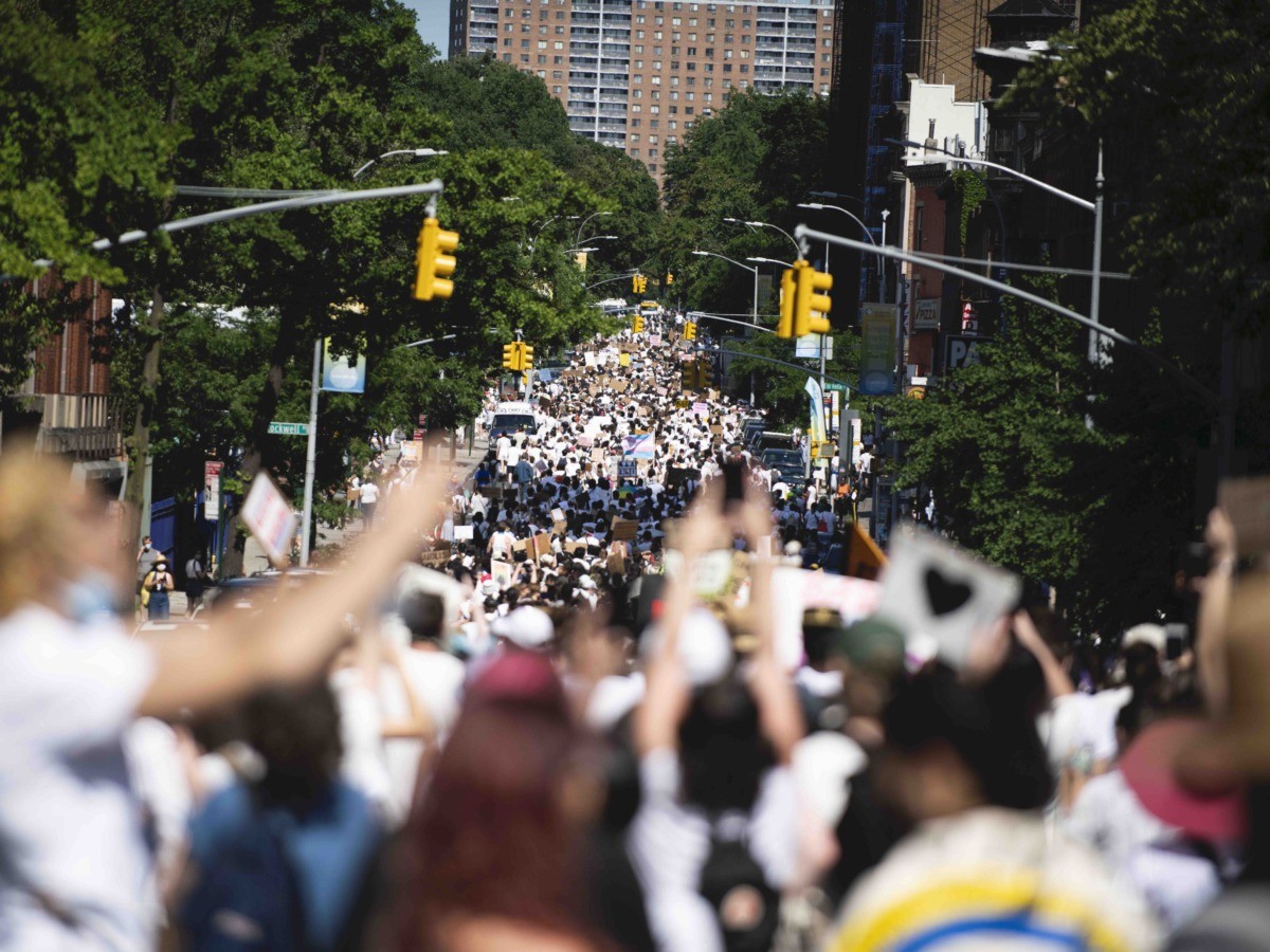 Massive Crowds in New York, Chicago, Los Angeles for 'Black
Trans' Protests 1