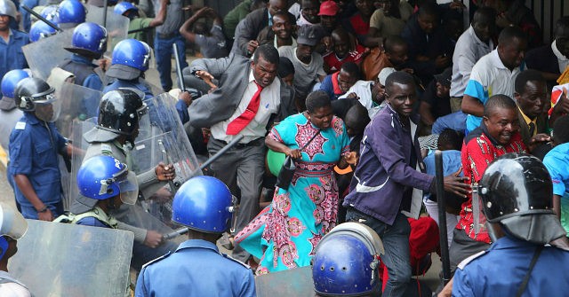 Coronavirus: Zimbabwe Police Chief Says Tired, Hungry
Officers Collapsing on Duty 1