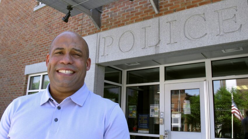 Amid nationwide protests, Vermont gets a Black police
chief 1