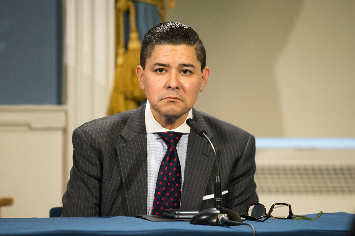 Protesters at Carranza’s apartment call for removal of NYPD
from schools 1