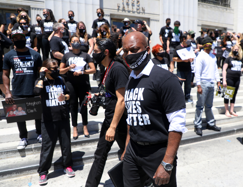 Bay Area public defenders join national rallies pushing
‘transformative’ change in the name of George Floyd 1