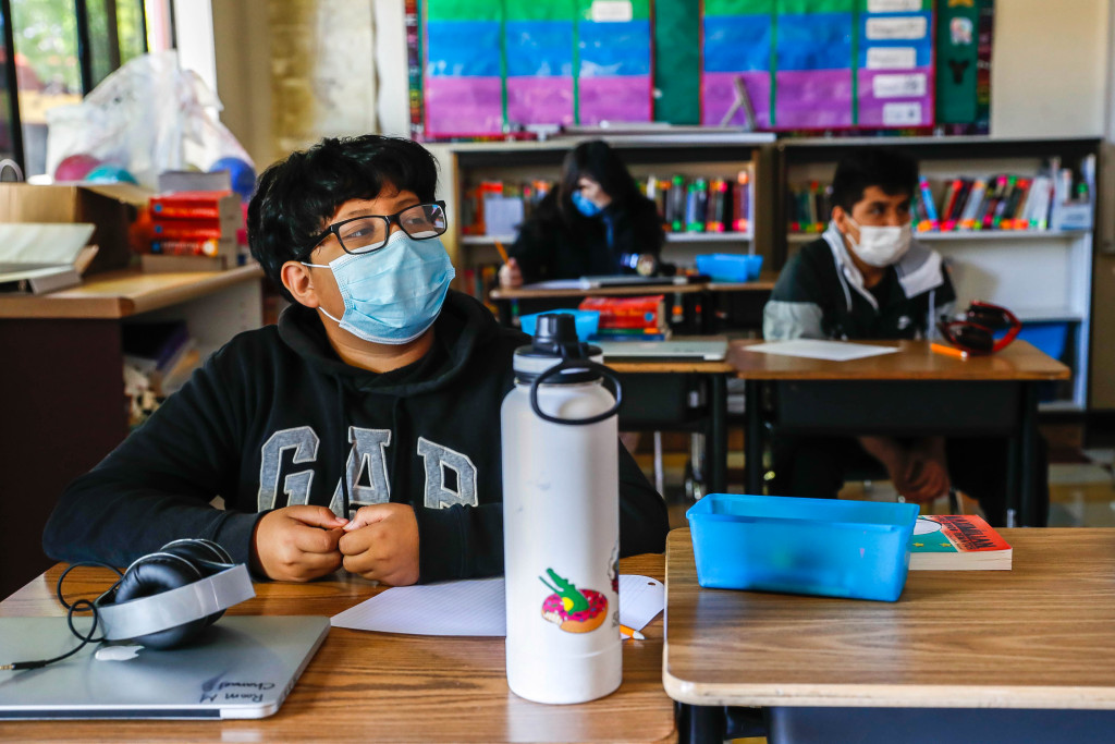 San Jose: Sunrise Middle School among the first to reopen
classroom doors in age of COVID-19 1