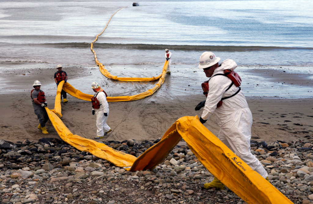 Letter: Trump using COVID-19 to undo environmental
rules 1