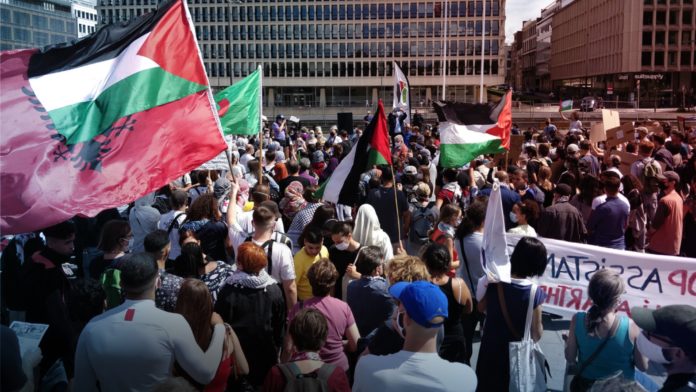 Belgian Protesters at Anti-Annexation Rally Call for ‘War
Against Jews’ 1