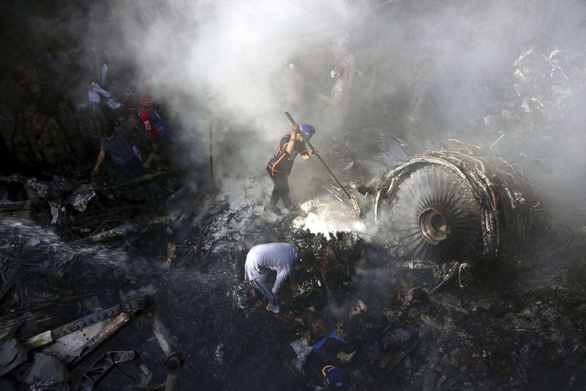Deadly Pakistan plane crash caused by coronavirus-gabbing
pilots: report 1 Deadly Pakistan plane crash caused by coronavirus-gabbing
pilots: report 1