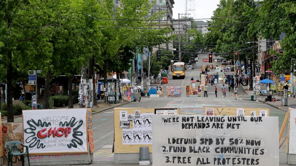 Businesses sue Seattle over 'occupied' protest zone 1