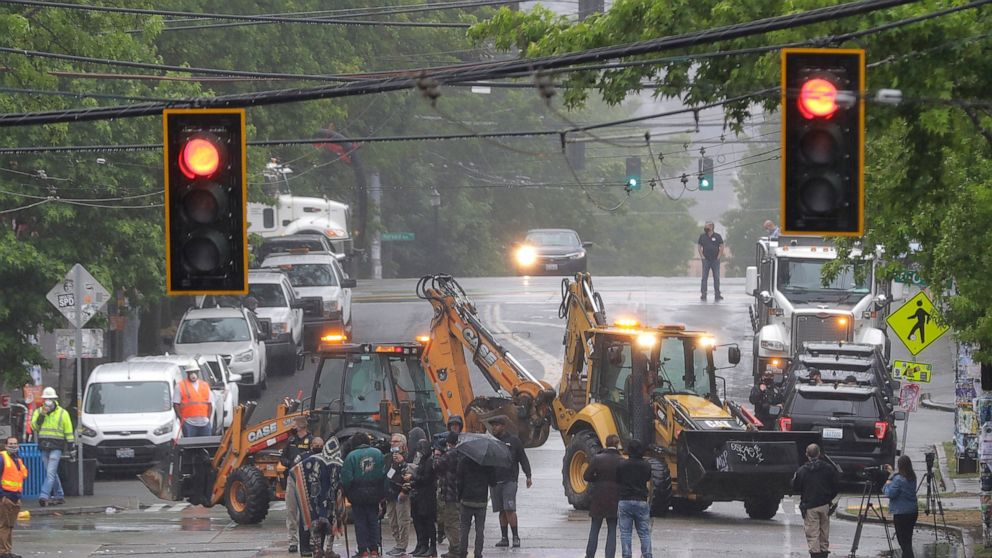 City crews remove some barriers from Seattle protest
zone 1