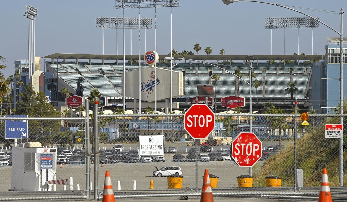 Dodgers, Twins report some positive tests for
COVID-19 1
