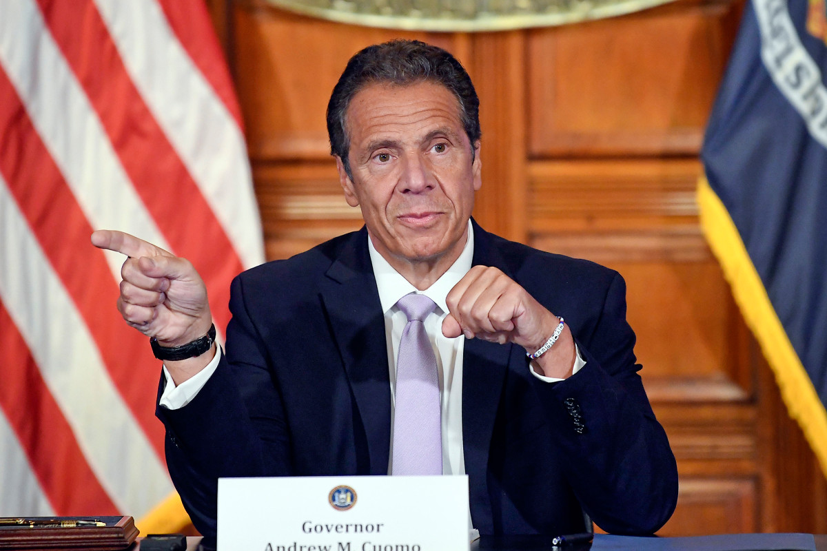 Cuomo to end daily coronavirus press briefings on
Friday 1