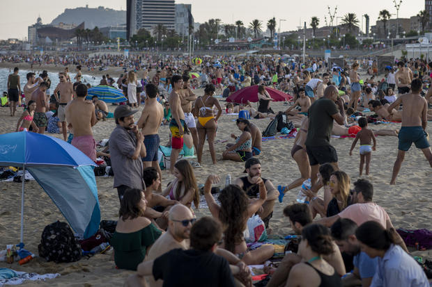 Spain reopening its border after monthslong coronavirus
lockdown 1