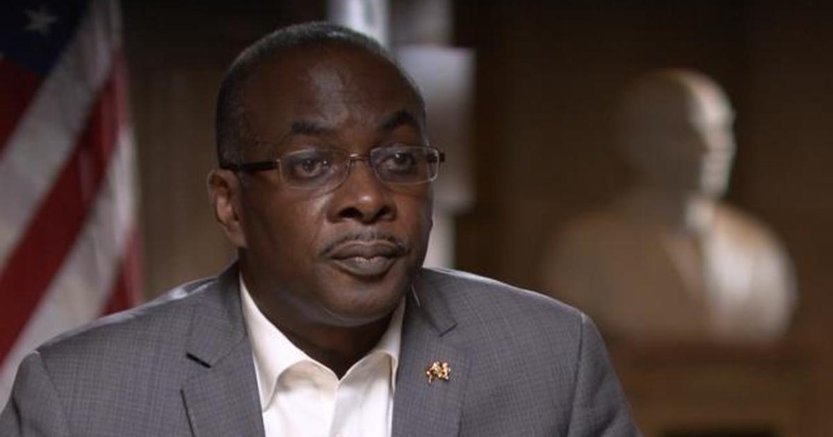 Buffalo Mayor Byron Brown calls video of protester being
shoved “horrific” 1