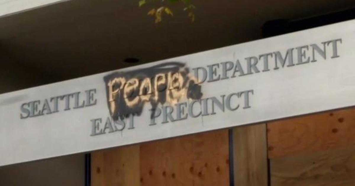 Seattle protesters create police-free "autonomous
zone" 1