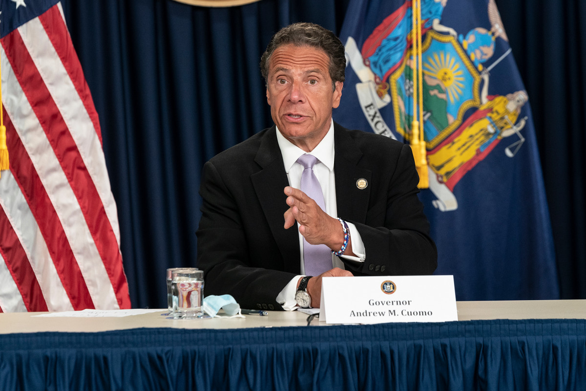 Gov. Cuomo may delay indoor dining in NYC amid coronavirus
resurgence 1