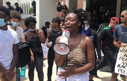 Florida protester Oluwatoyin Salau, 19, found dead in
Tallahassee after going missing 1