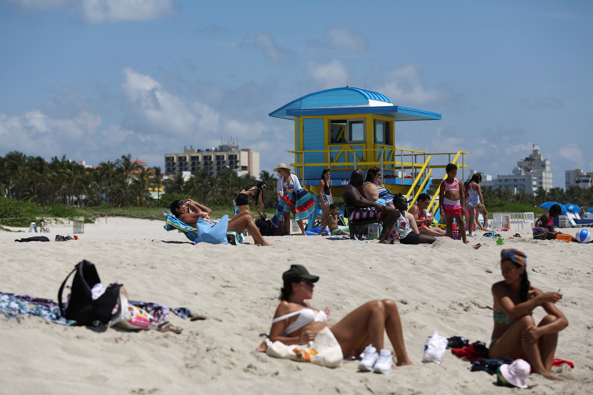 Florida breaks record for new coronavirus cases recorded in
a single day 1