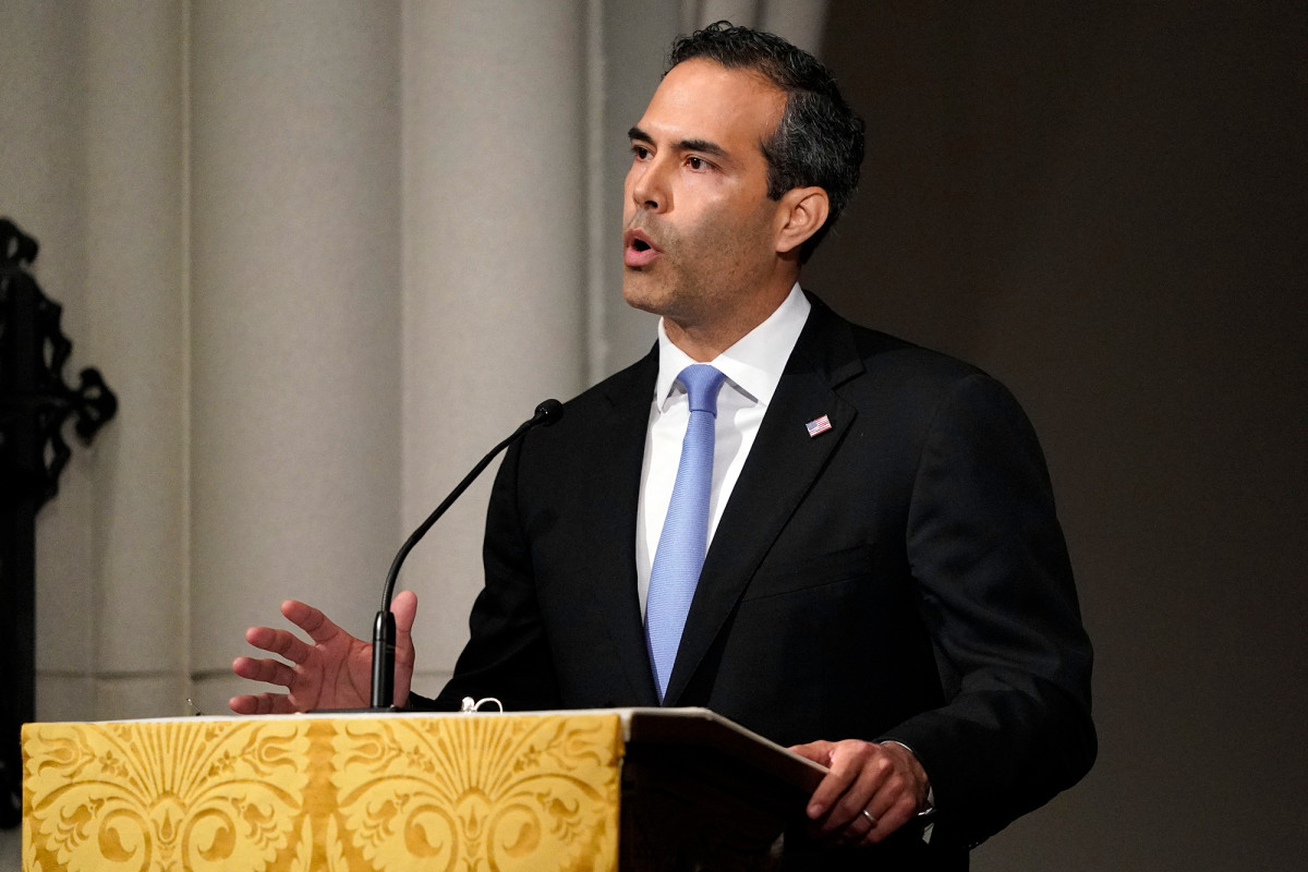 George P. Bush warns protesters ‘don’t mess with The
Alamo’ 1