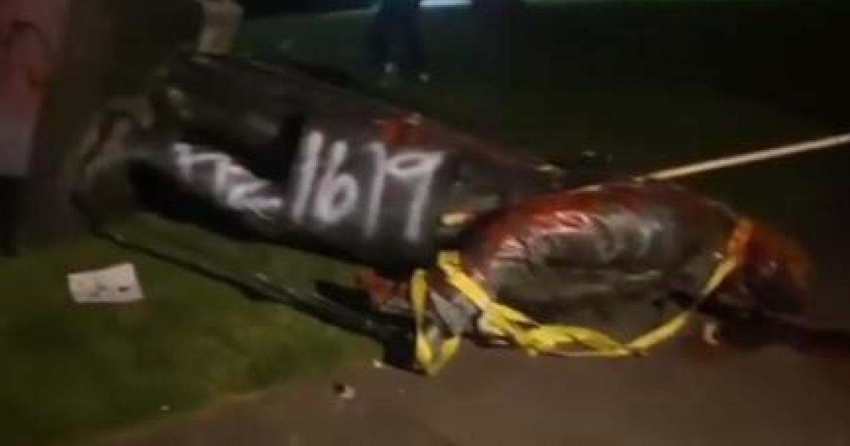 George Washington statue toppled by protesters 1