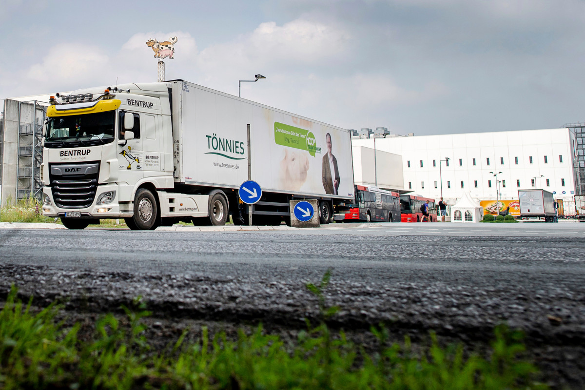 German official wants probe into major coronavirus outbreak
at slaughterhouse 1