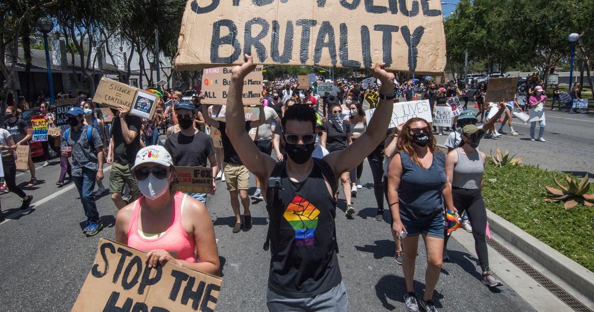 At least 40 lawsuits claim police brutality at Floyd
protests 1