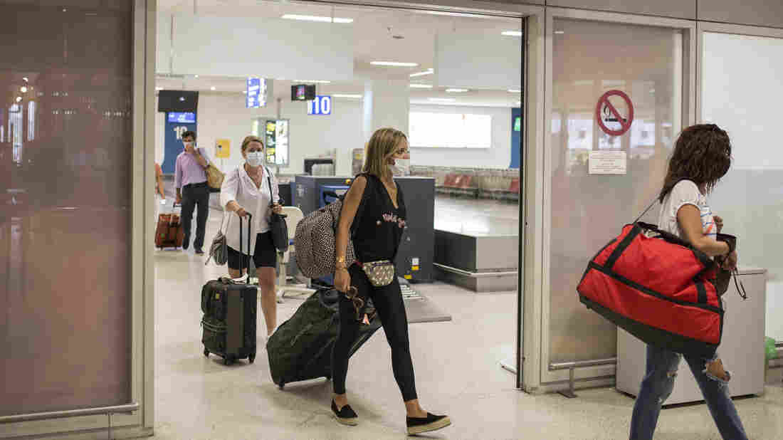 Greece Reopens To Tourists But Some Coronavirus Restrictions
Apply 1