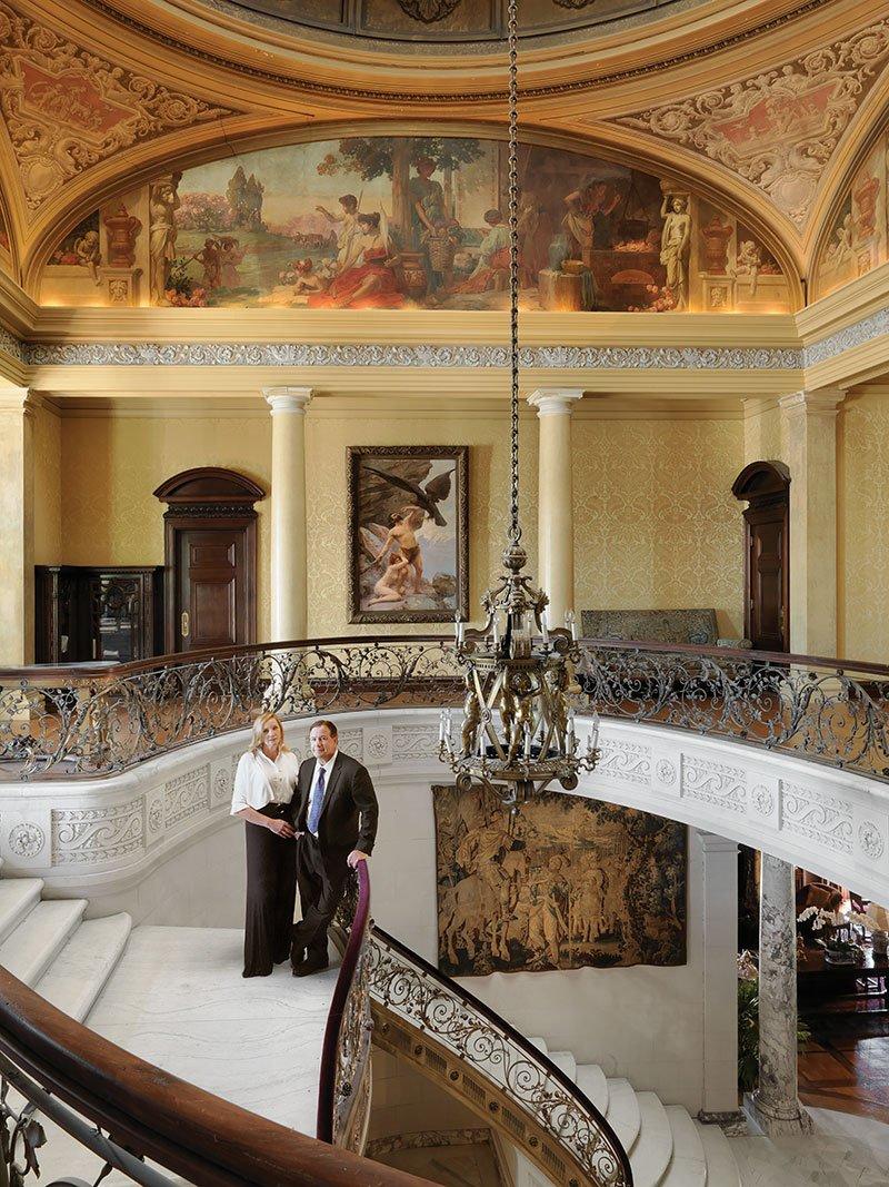 Gun-Toting St. Louis Lawyers Defend Mansion From BLM
Protesters In Viral Video 1
