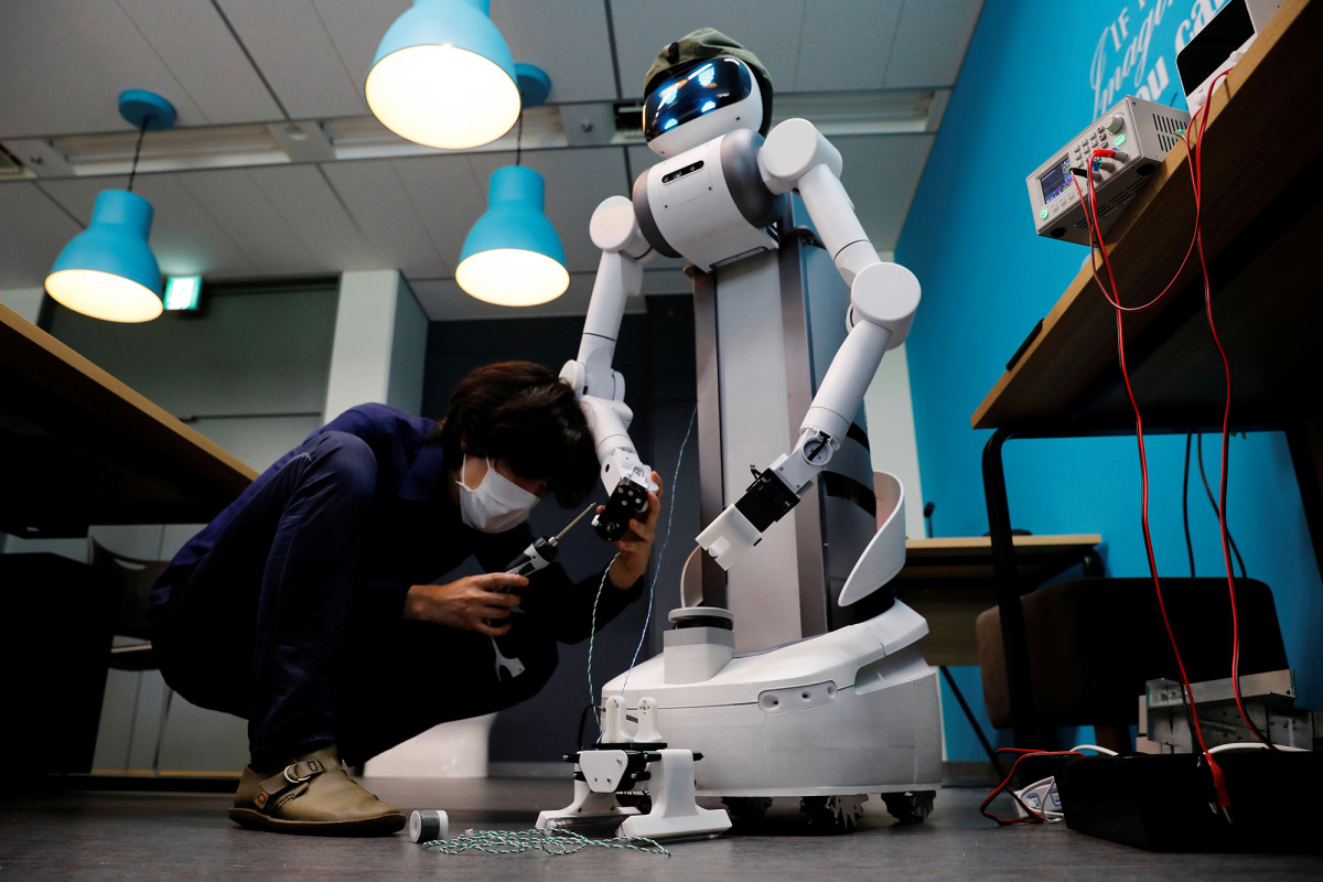 Robot built for Japan’s aging workforce finds coronavirus
role 1
