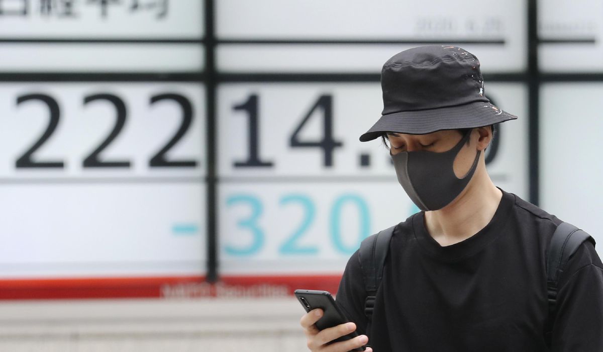 Asian stocks skid as new coronavirus cases rattle
markets 1