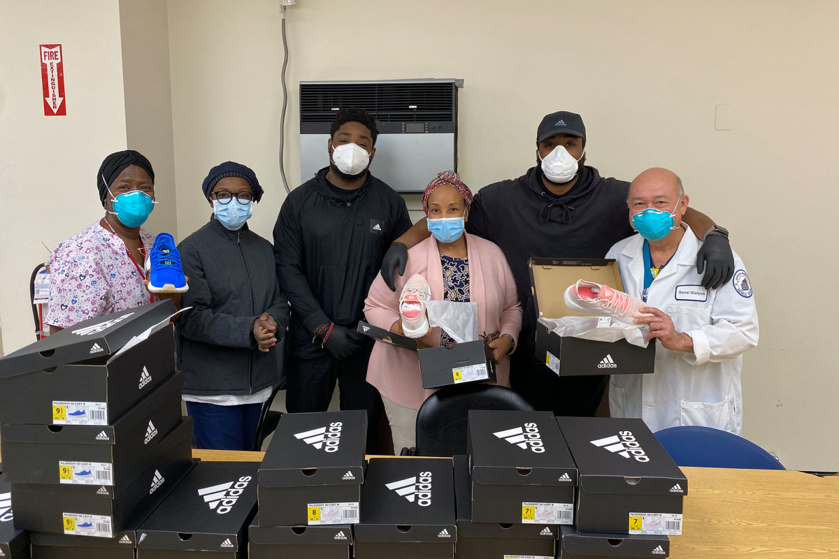 New York Jayhawks AAU team is using coronavirus shutdown for
good 1