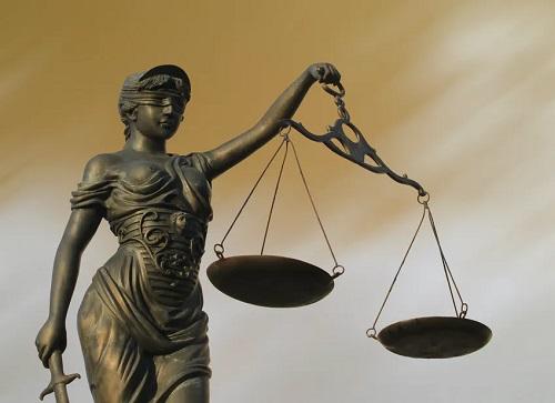 Yes, You Can Be Against 'Police Brutality' &
'Looting And Rioting' At The Same Time 1