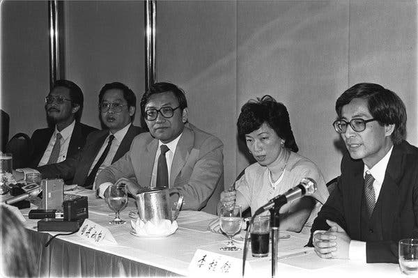 Hong Kong Protests: Martin Lee, 'Father of Democracy,'
Caught Between Extremes 1
