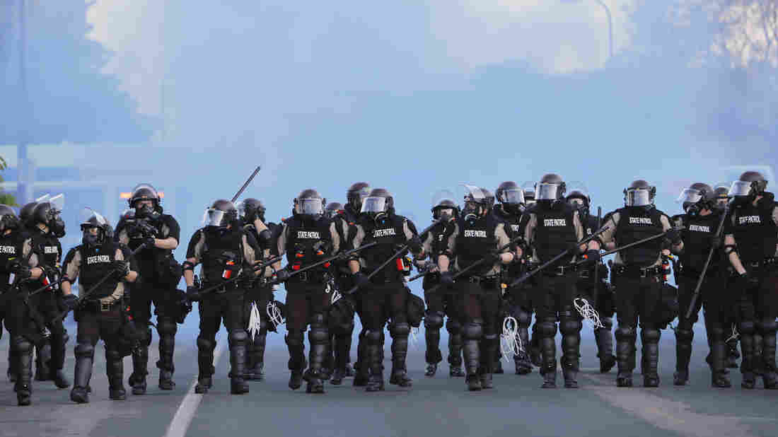 Police Officers Slashed Car Tires During Minneapolis
Protests, Police Agencies Say 1