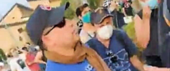 New Mexico Protester Shot as Militia Defends Statue of
Spanish Conquistador 1