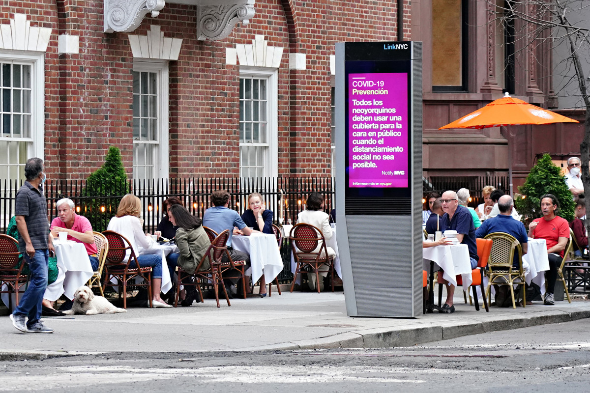 Coronavirus indicators on ‘right path’ as NYC enters Phase 2
reopening 1