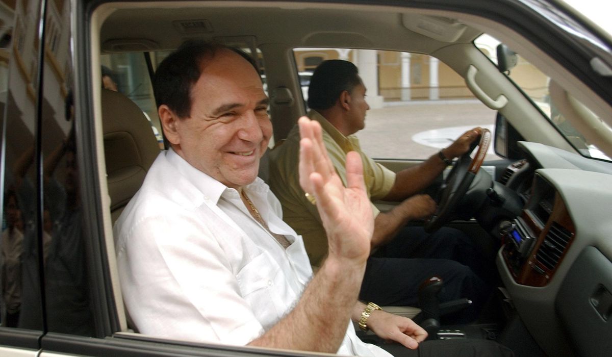 Ex-Ecuador president detained in COVID-19 corruption
raid 1
