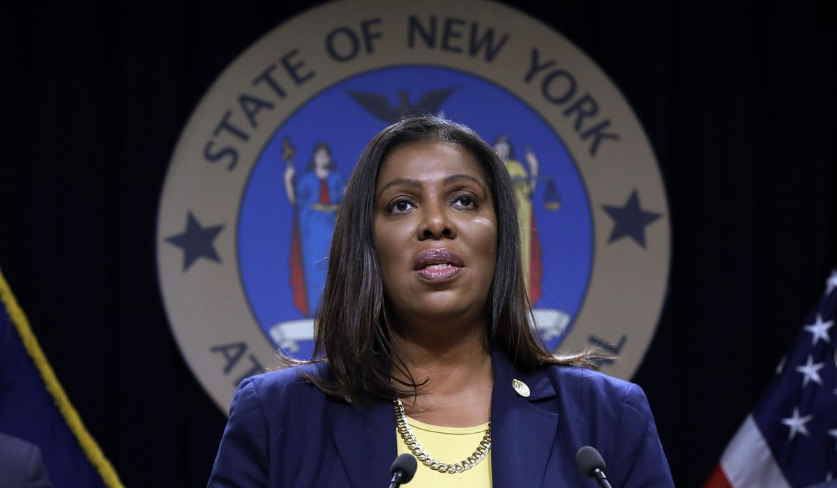 Stark accounts, scorn for NYPD at protest brutality
hearing 1