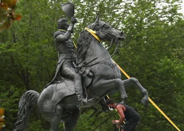 Protesters try to topple Andrew Jackson statue near White
House 1