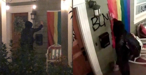 Democrat mayor who kneeled before radicals gets 'mugged' by
protesters 1